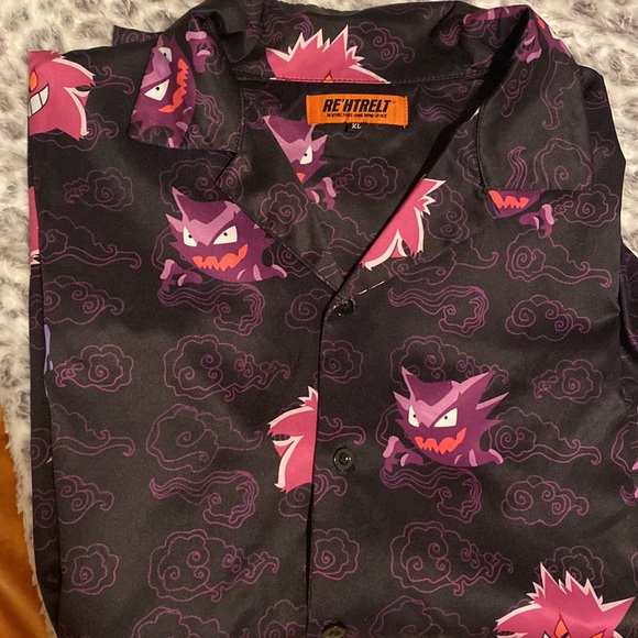 RARE Pokémon button down shirt - Picture 8 of 8